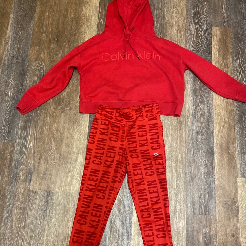 Calvin Klein performance 2 piece set